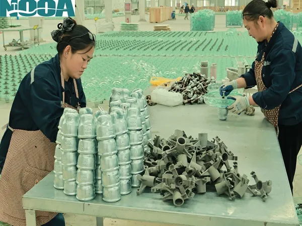 IEC suspension insulator,EPC transmission insulator supplier,glass disc suspension insulator