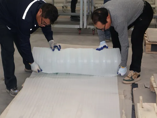 suspension glass insulator packing