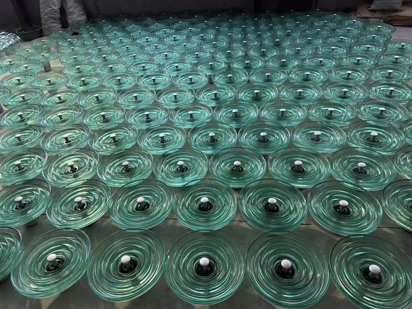 Glass disc insulators