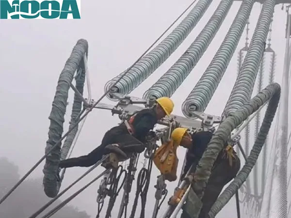 Glass Insulator Stringing